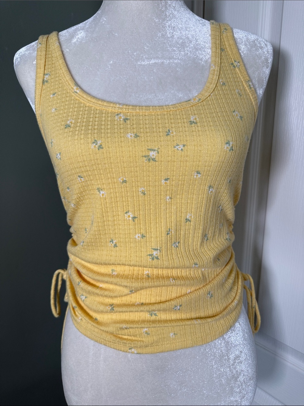 Rebellious Dreamer Yellow Floral Ruched Tank Top Side Tie Size M
